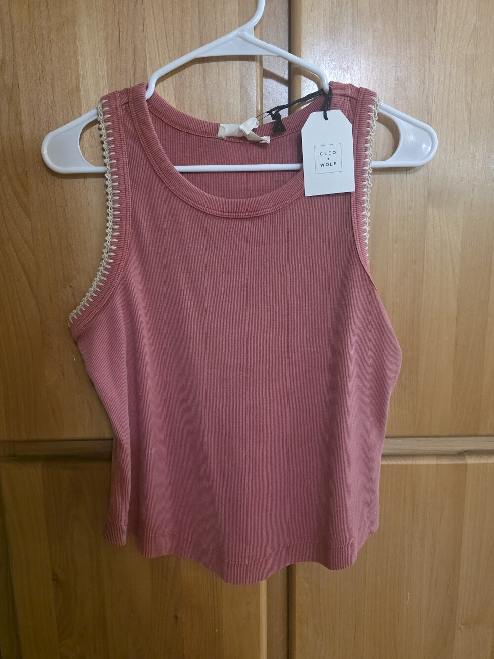 Cleo & Wolf Women's Rose Ribbed Crochet-Trim Tank Sz Large
